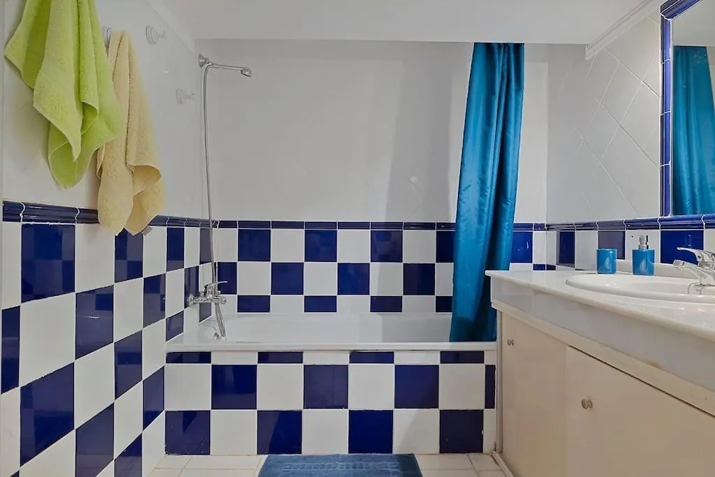Сasa de vacaciones Marbella, Close To The Beach, Shared Pool, 5 Bedrooms